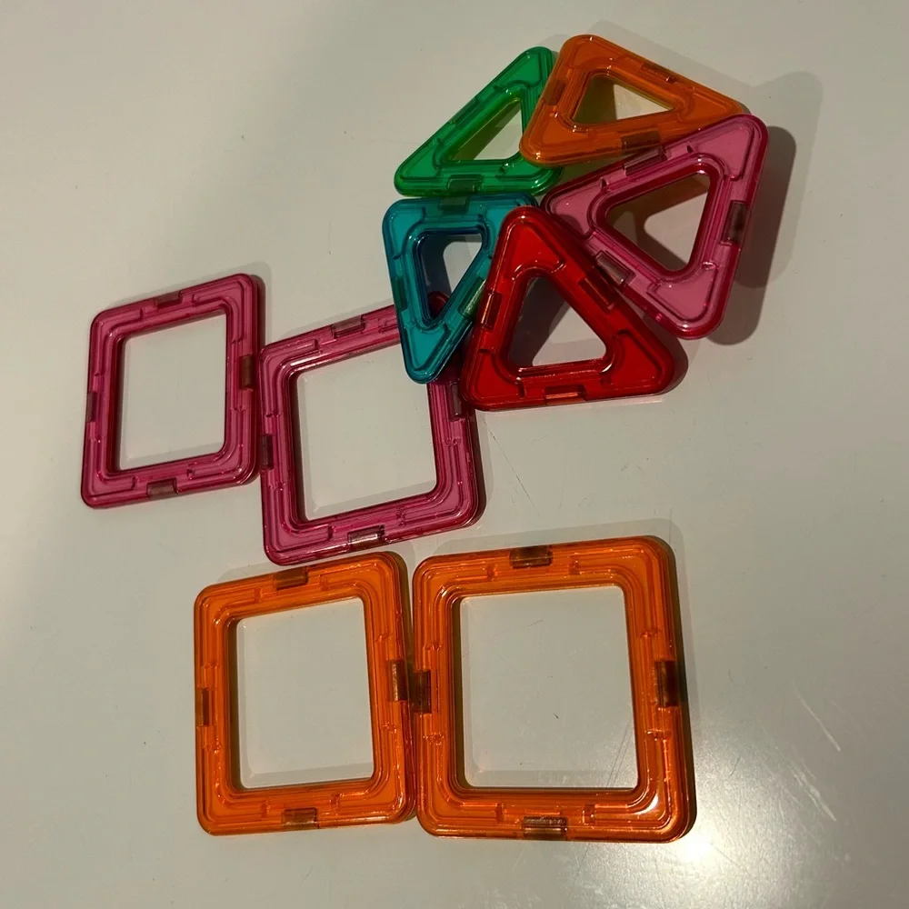 Magnetic Tiles